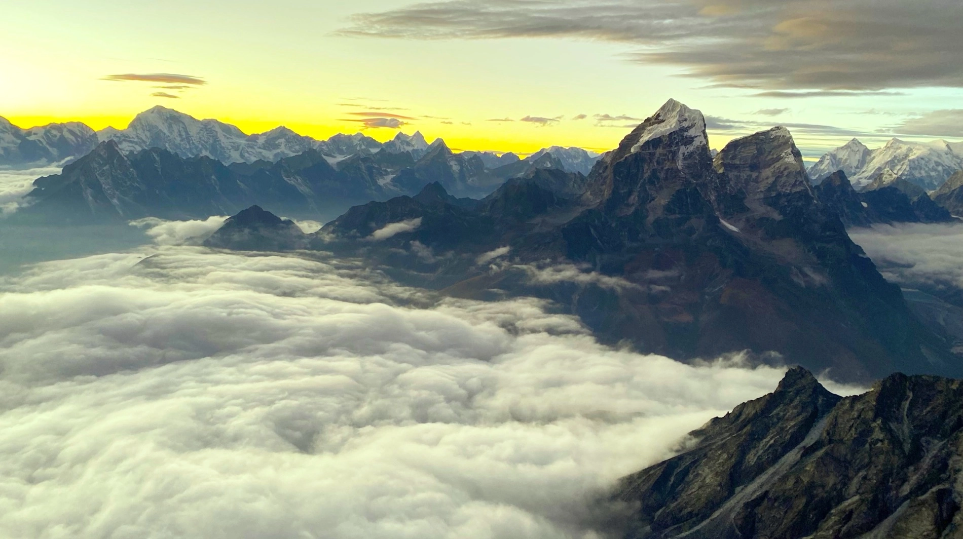 Amadablam Expedition Tabuche view