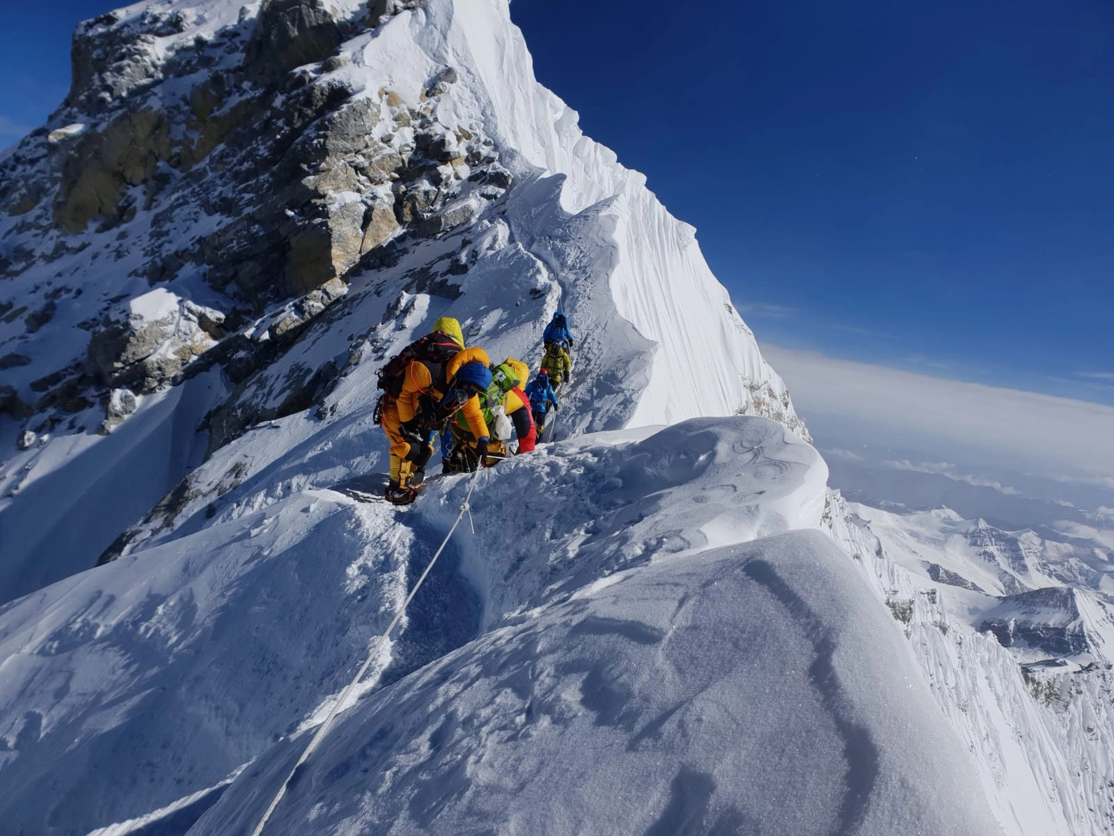 Above 8000M